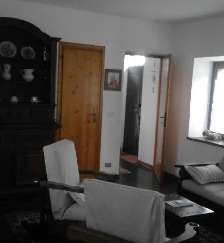 Casa Ramonda * Neive